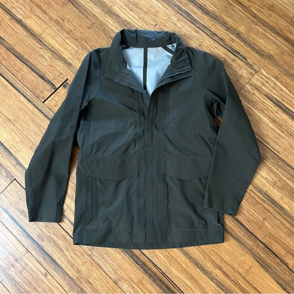 Lululemon Storm Field Jacket Dark Olive - Picture 5 of 8
